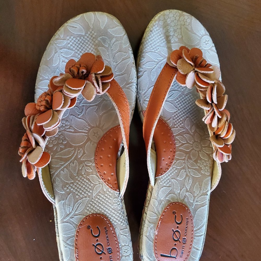 B.O.C. Women's Leather Sandal 8M